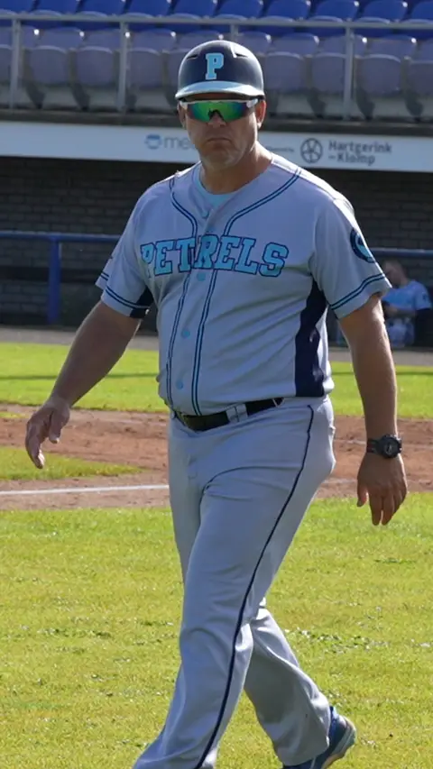 Menno Leeflang walking