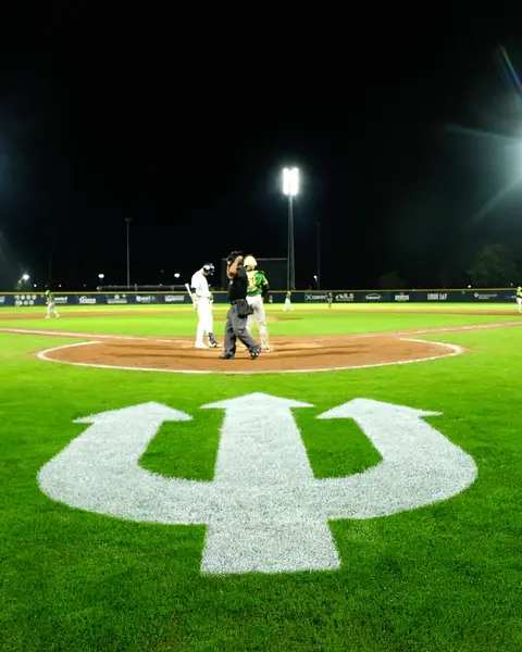 Marnix Ruben with Neptunus logo (RAW footage)