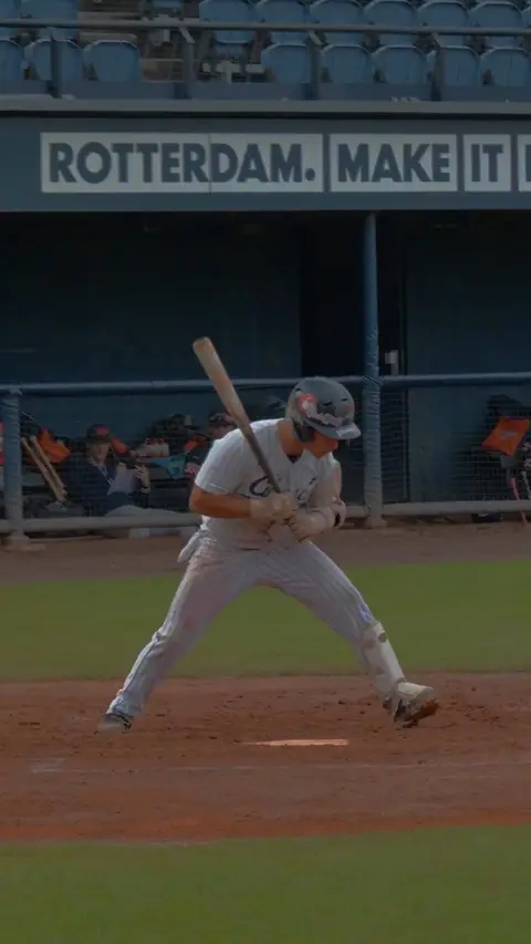 Mauricio Montenegro walks to first base