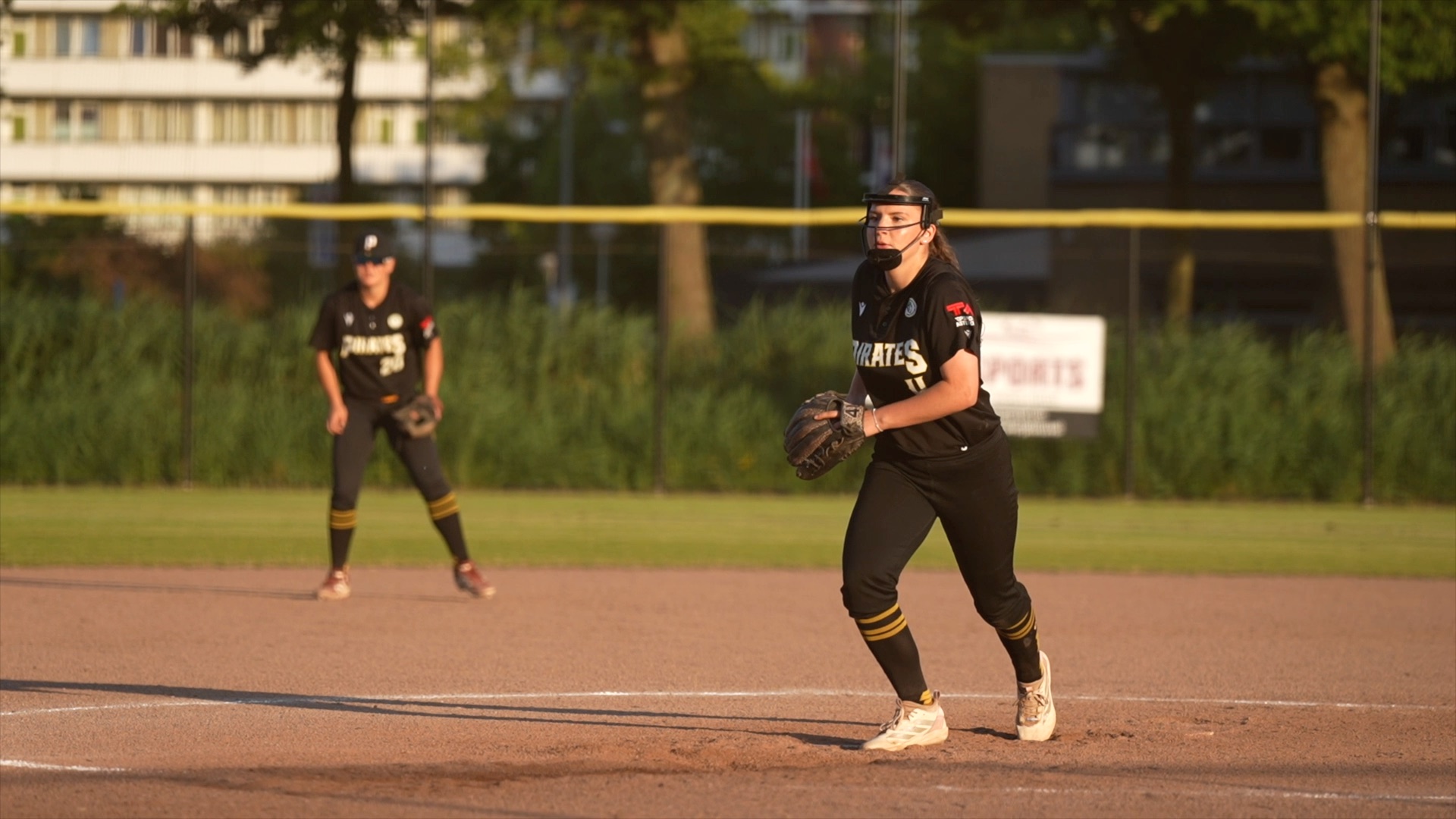 Zyna Ben Romdhane pitching