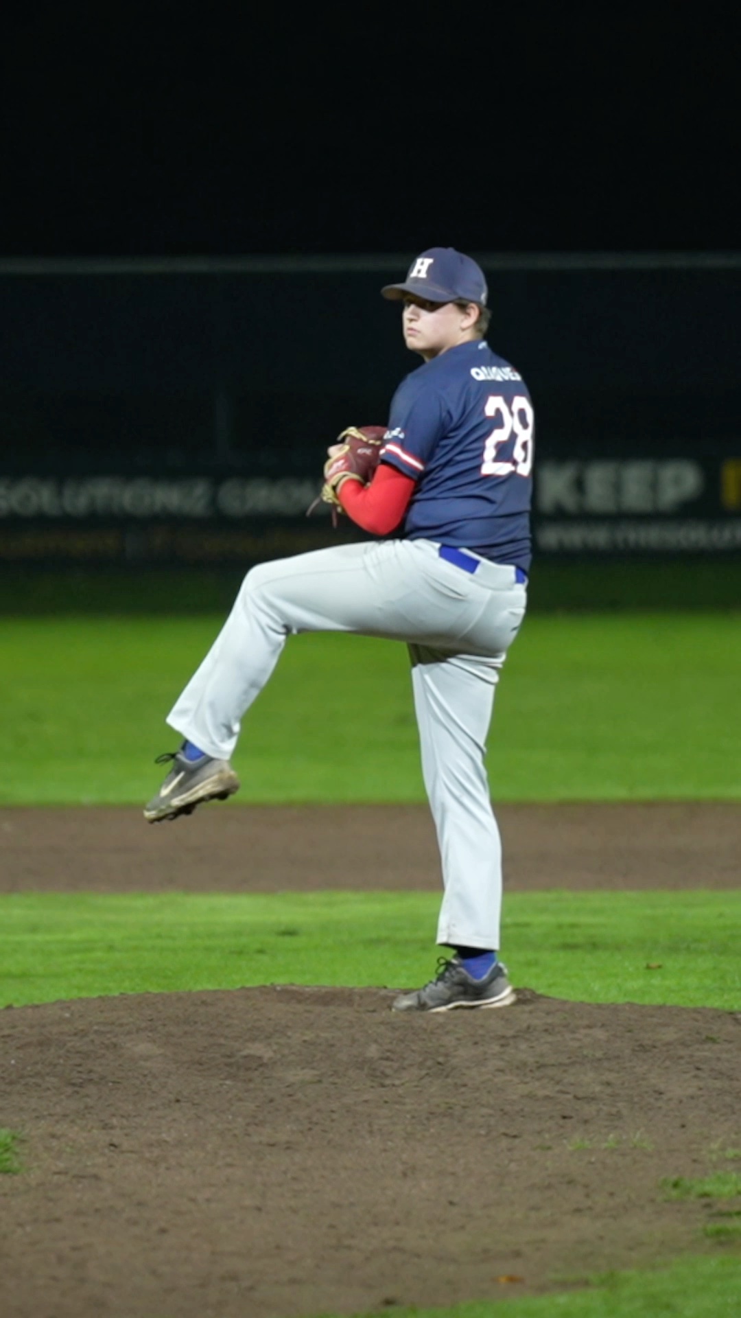 Levi ten Brummelhuis pitching (backstop view)