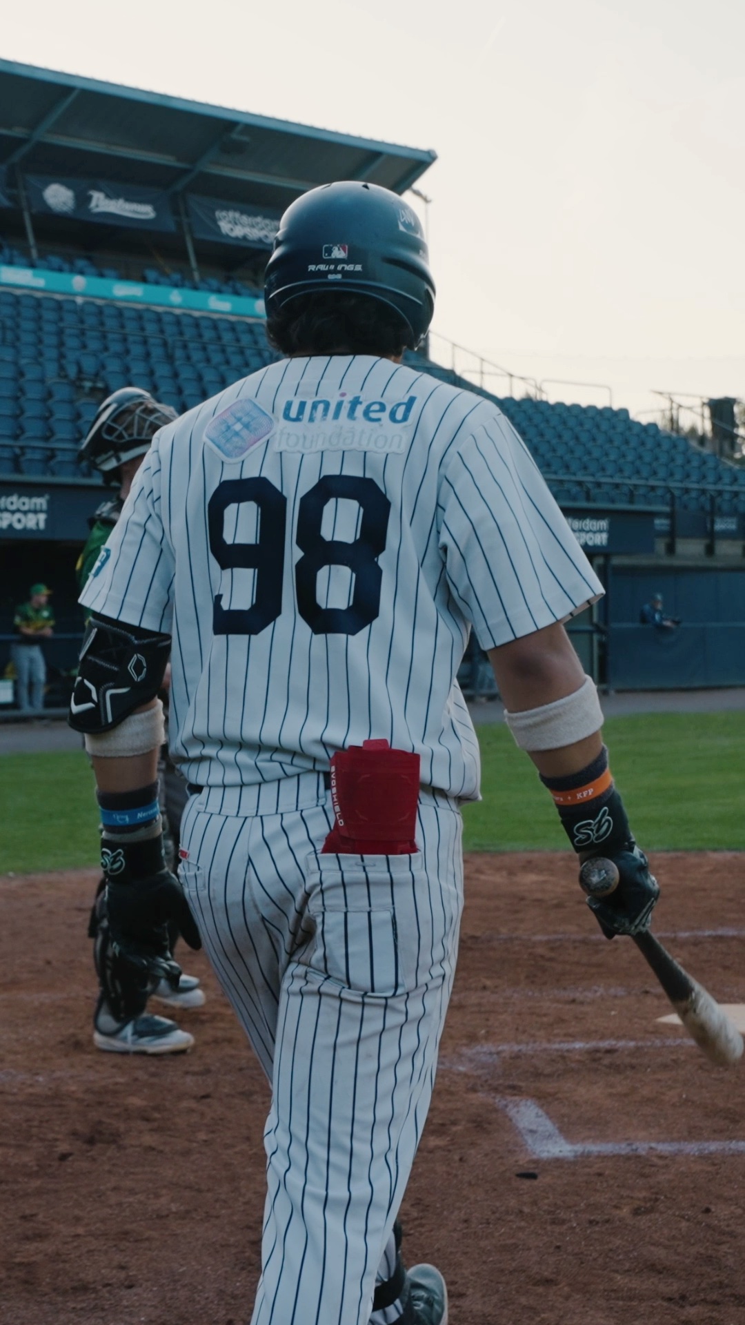Kyan Beer walks to homeplate