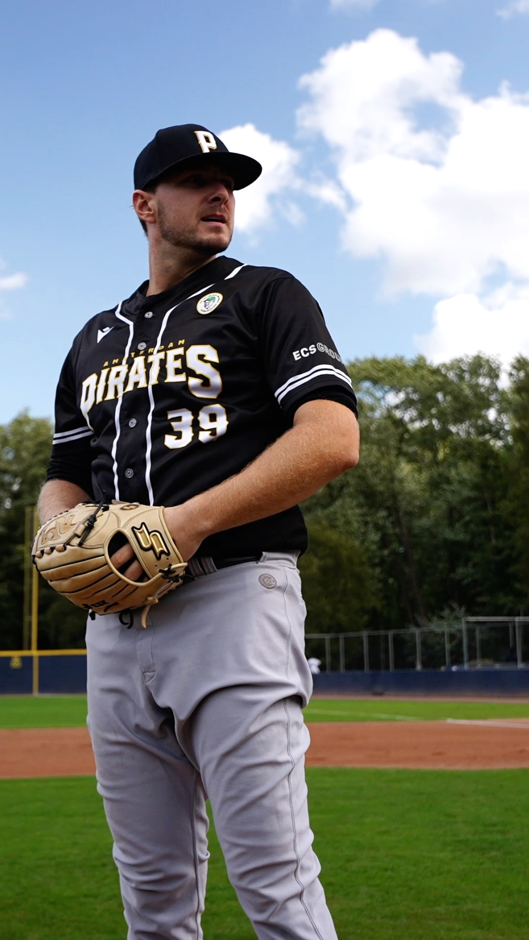 Lars Huijer pitching