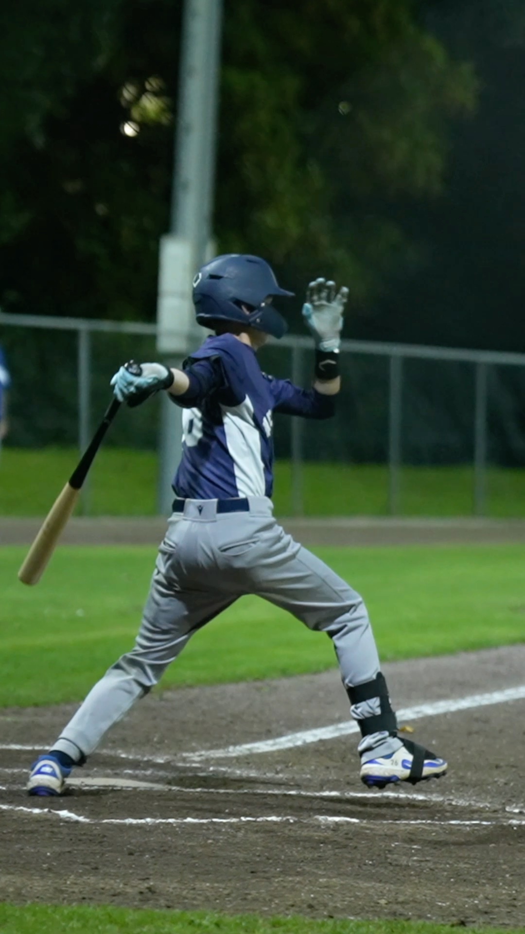 Rafael Morales basehit