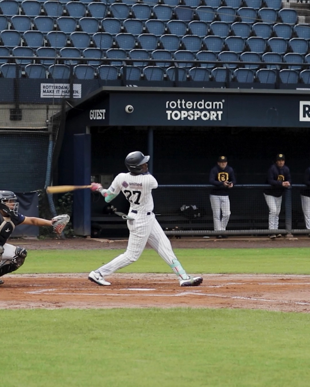 Juni takes a swing