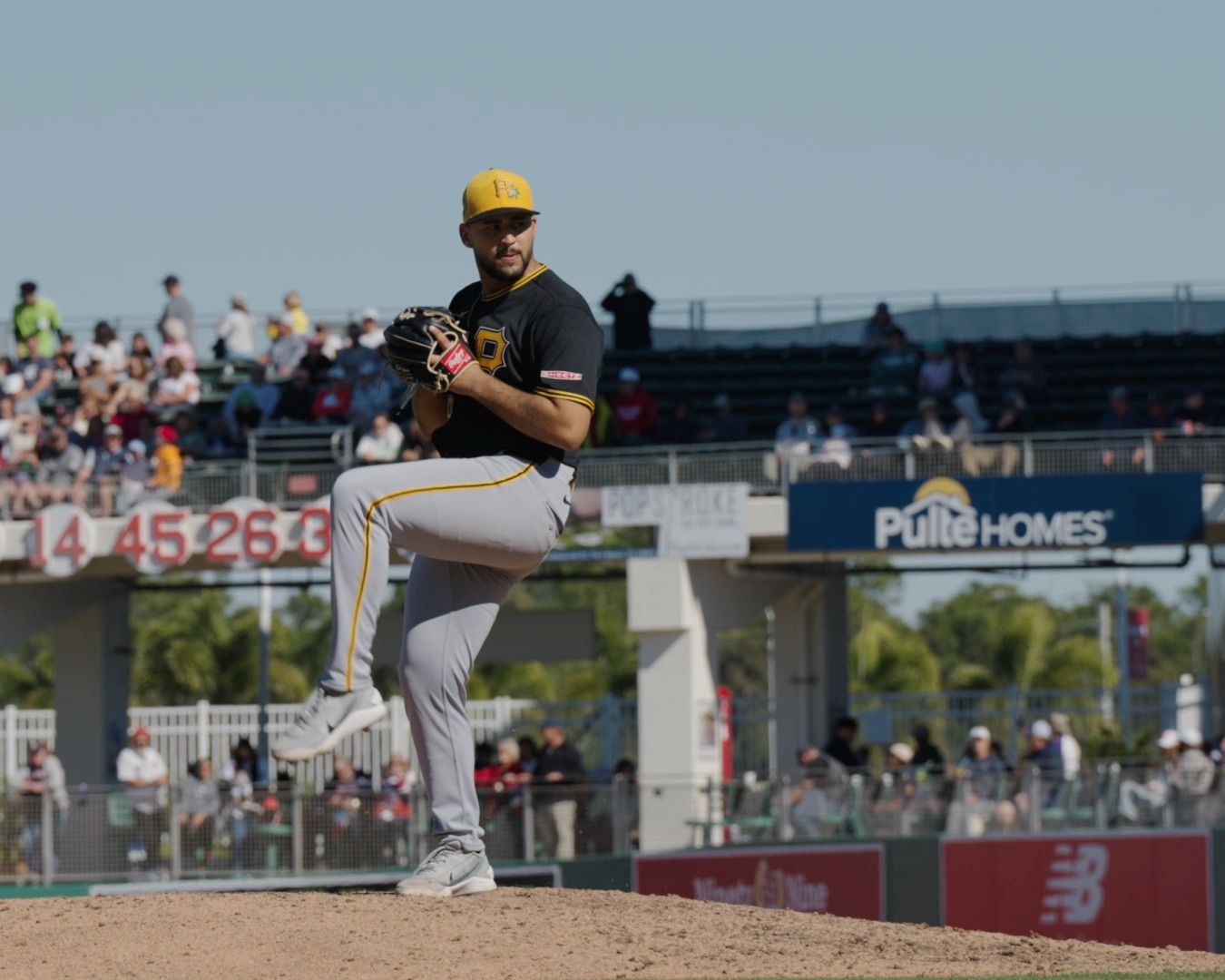 Kelly Pitching