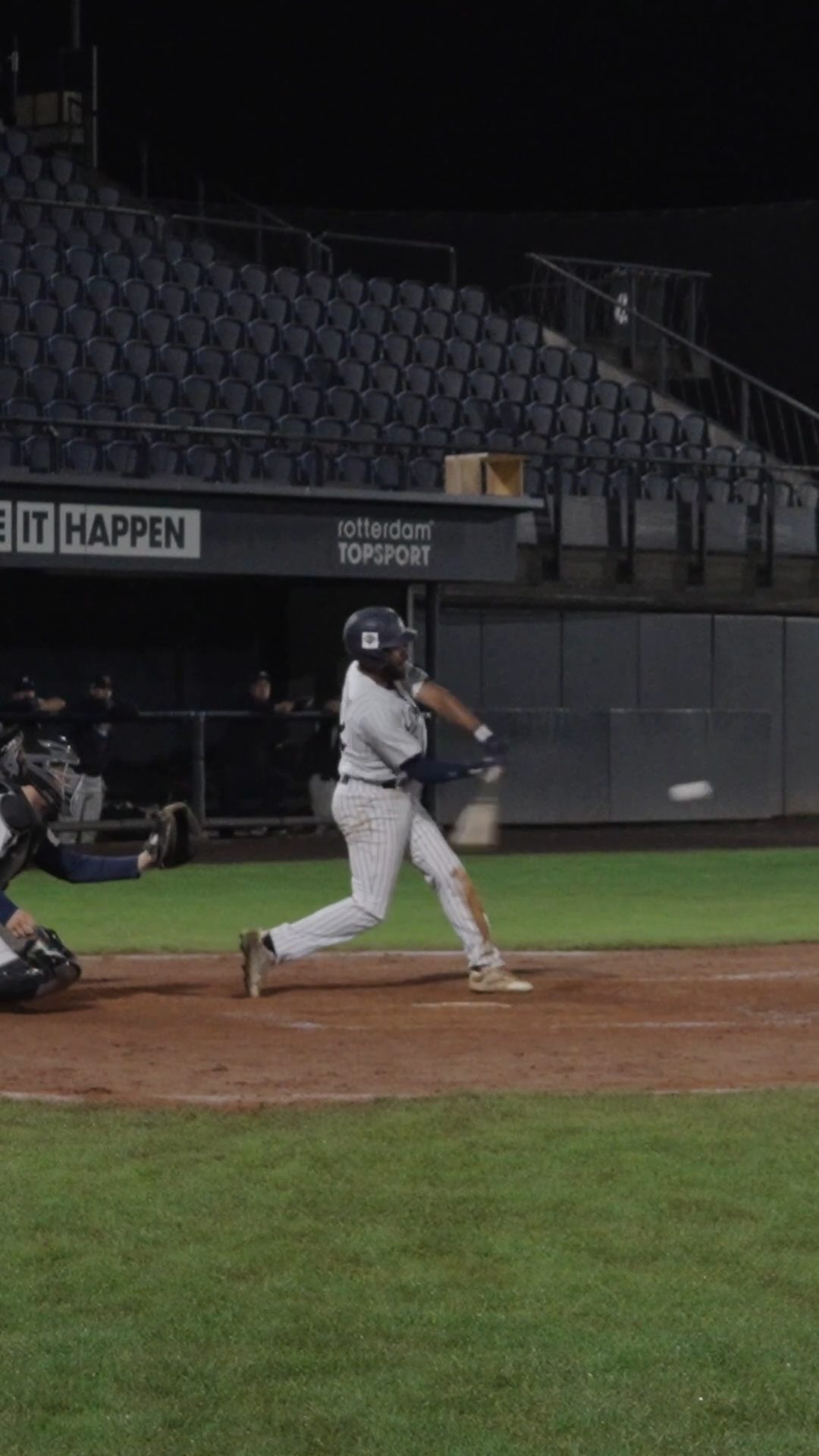 Jovaughn Viotty basehit to bring Urving home