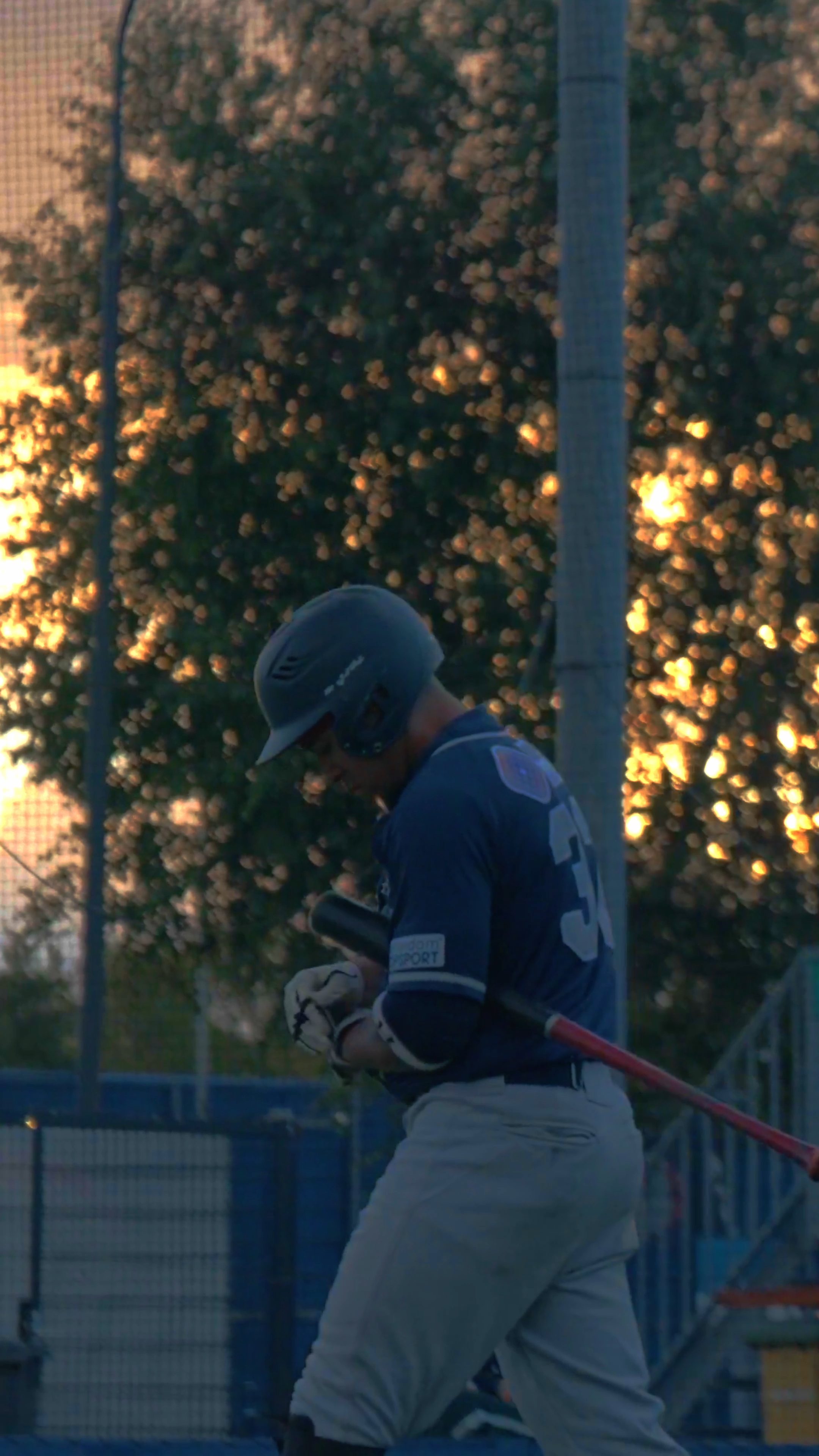 Urving Kemp walks up to the plate