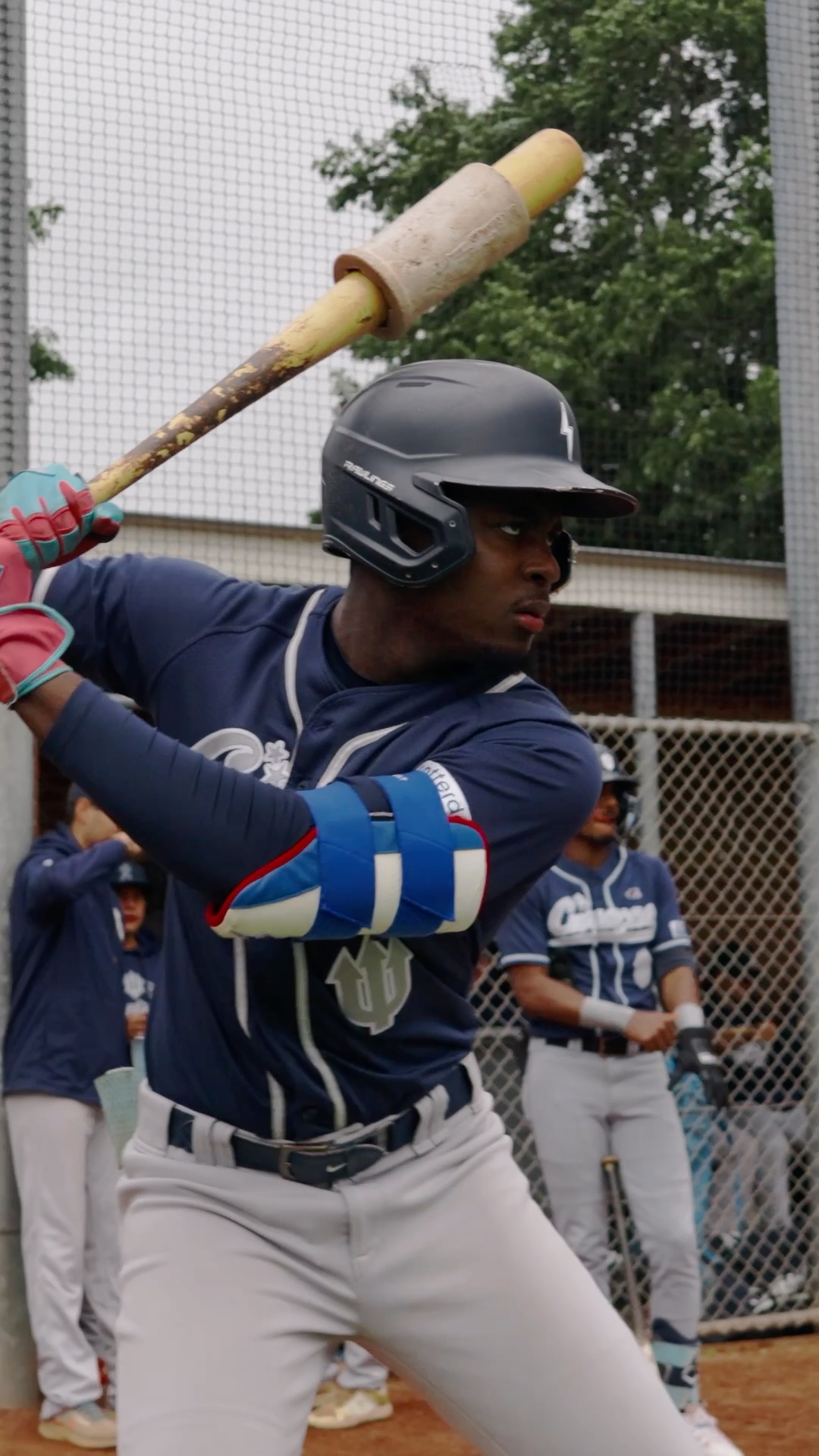 Junairo Ostiana 360 on deck and walk to the plate