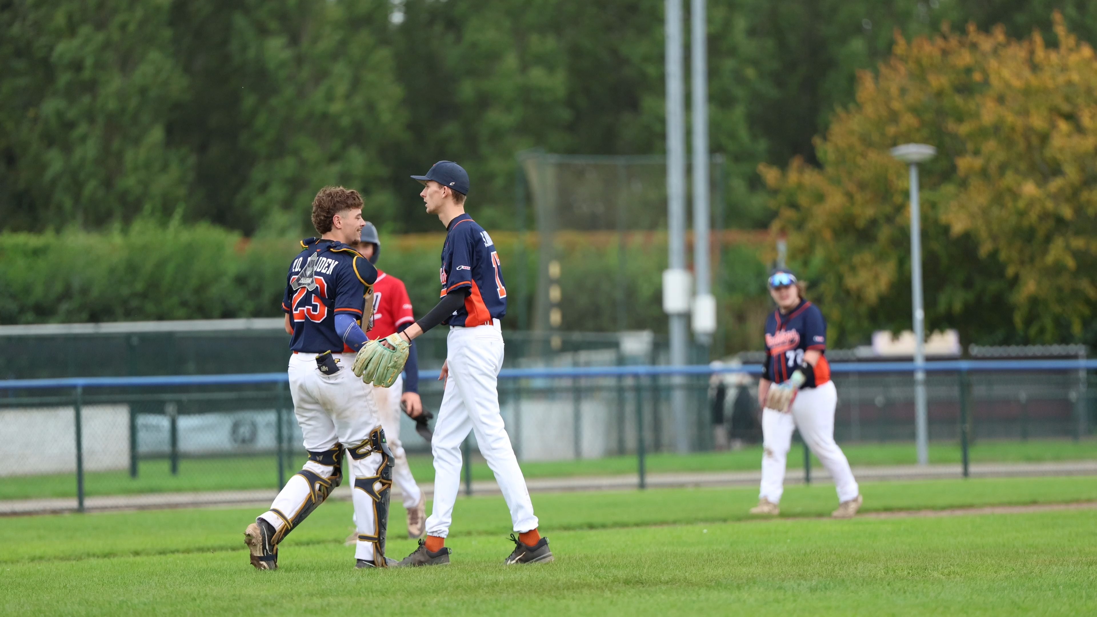 last out Maddogs win